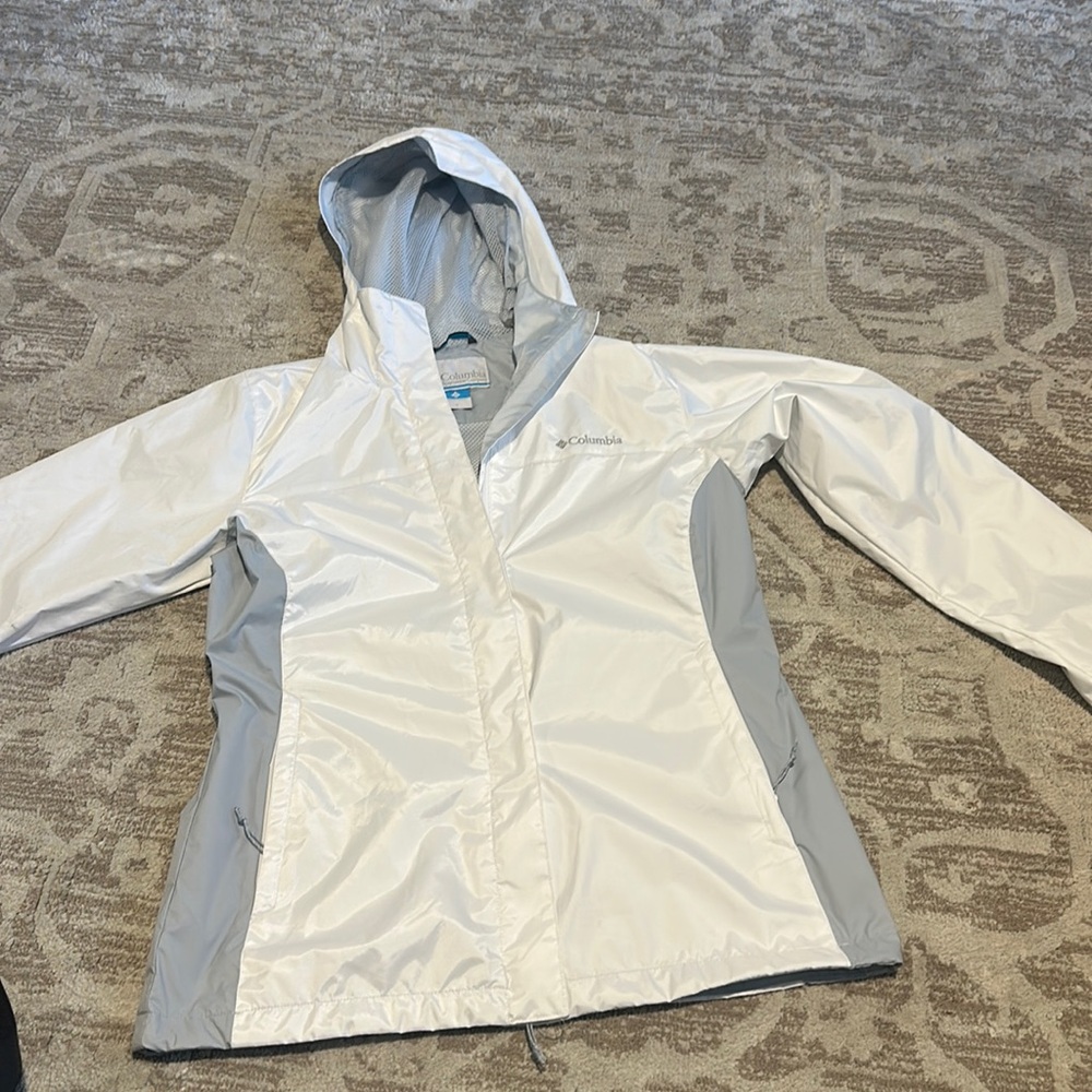 NWOT Columbia rain jacket